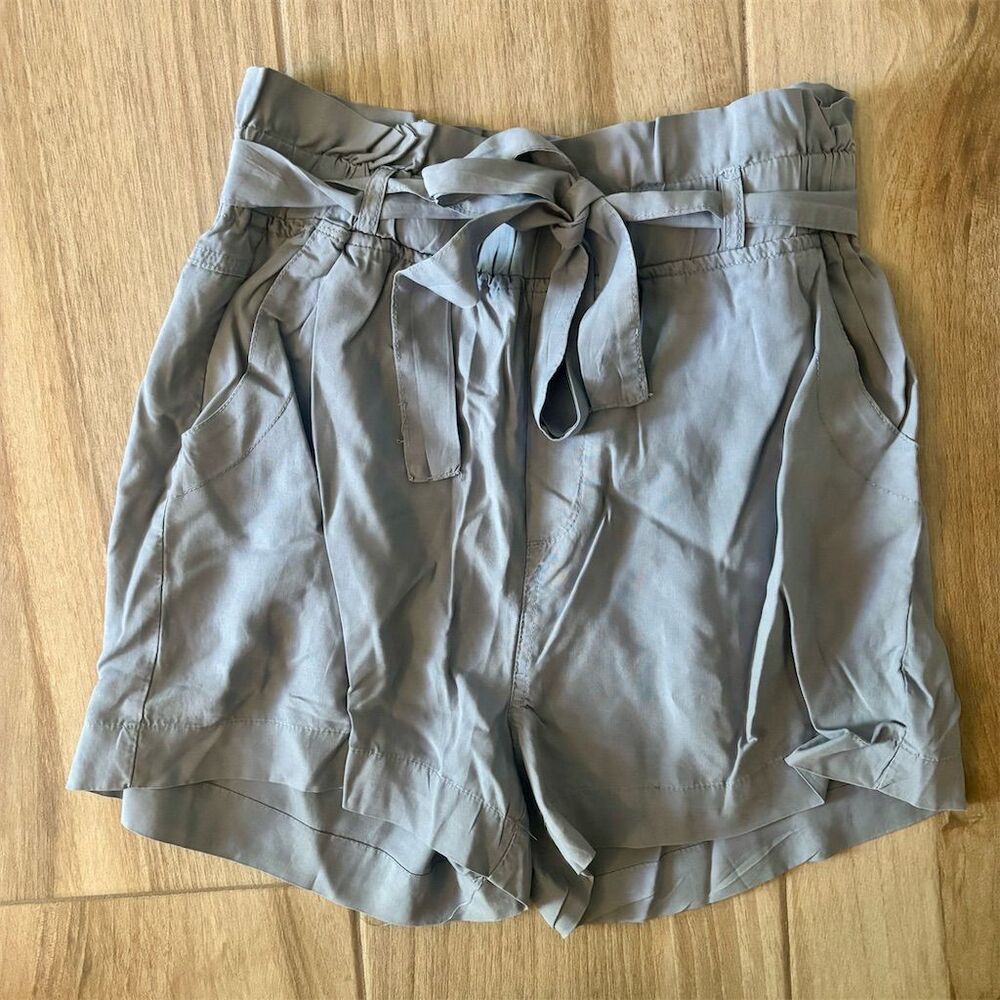 Thread + Supply Women's Paperbag Waist Shorts Gray Size M Casual Summer